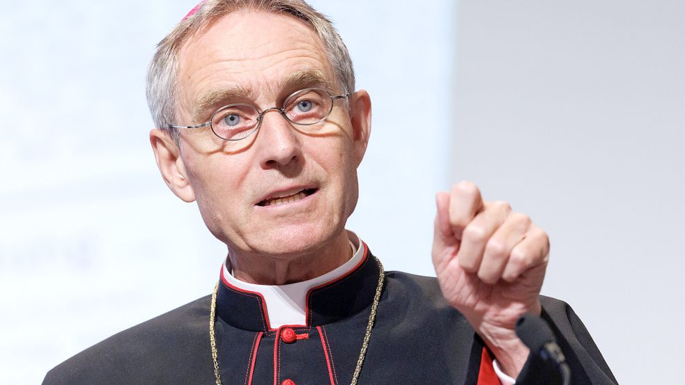 Erzbischof Georg Gänswein war 19 Jahre lang der Privatsekretär von Joseph Ratzinger/Benedikt XVI. gewesen. Foto: dpa/Daniel Karmann