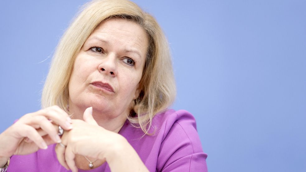 Nancy Faeser (SPD) ist federführend zuständig für das geplante Bundestransparenzgesetz – das auf sich warten lässt. Foto: IMAGO/Kira Hofmann