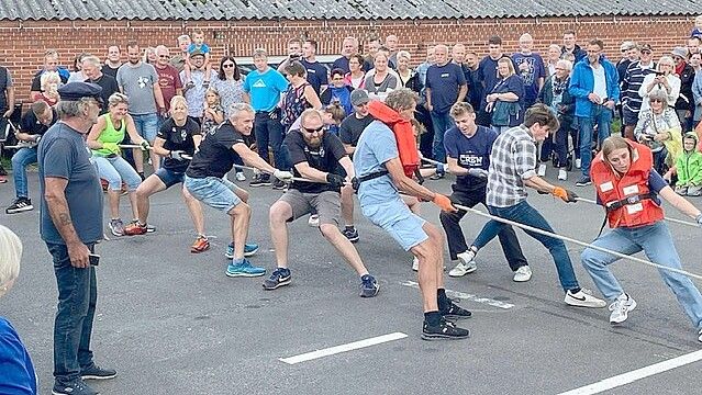 Teams unterschiedlicher Altersgruppen treten bei dem Wettkampf an. Foto: Bockhacker