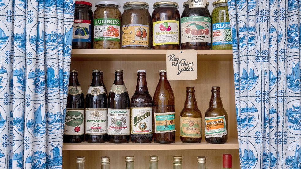 Zunehmend museal: traditionelle Biersorten in einer Ausstellung in Sachsen Foto: dpa/Hendrik Schmidt