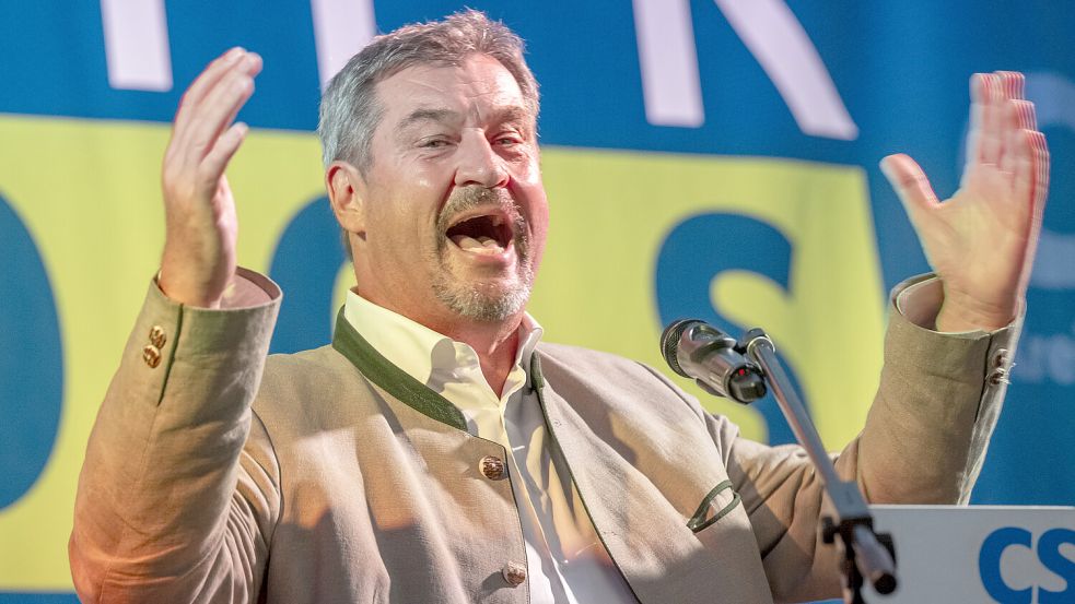 Markus Söder (CSU), Ministerpräsident von Bayern, hat beim politischen Frühschoppen Gillamoos mit einer bestimmten Ampel-Kritik für Verwunderung gesorgt. Foto: dpa/Peter Kneffel