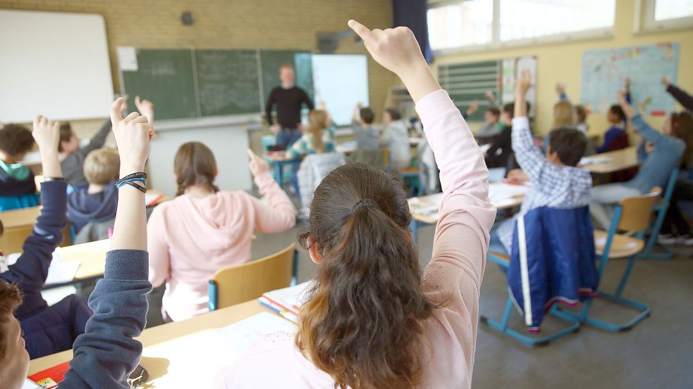 Wer keine gewaltbereiten Kinder im Klassenraum will, muss sich lange vor der Einschulung um sie kümmern. Foto: dpa