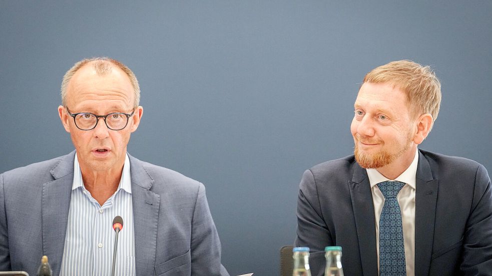 Klare-Kante-Wahlkampf: Sachsens CDU-Ministerpräsident Michael Kretschmer (rechts) mit CDU-Chef Friedrich Merz Foto: dpa/Kay Nietfeld