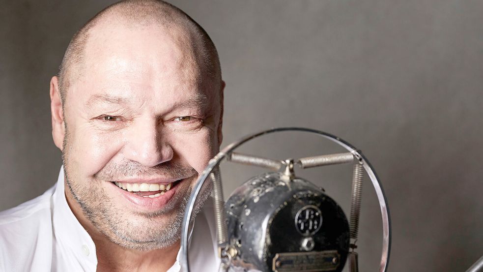 Thomas Quasthoff wird beim November-Konzert aus Feldpostbriefen des Ersten Weltkriegs zitieren. Foto: Gregor Hohenberg