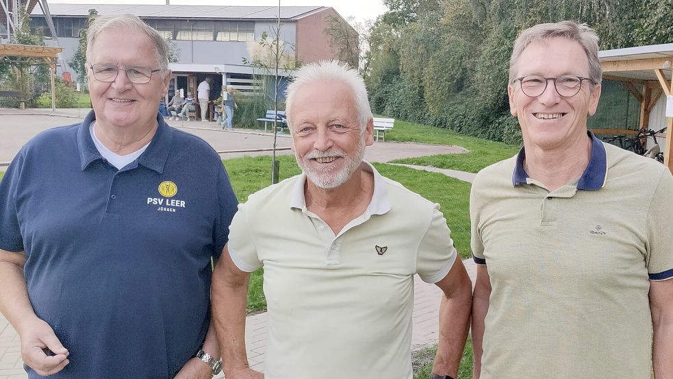 Zu den treibenden Kräften beim Post-SV Leer gehören (von links) Jürgen Spiekermann, Hermann Tholen und Erich Stamm. Foto: Lilienthal