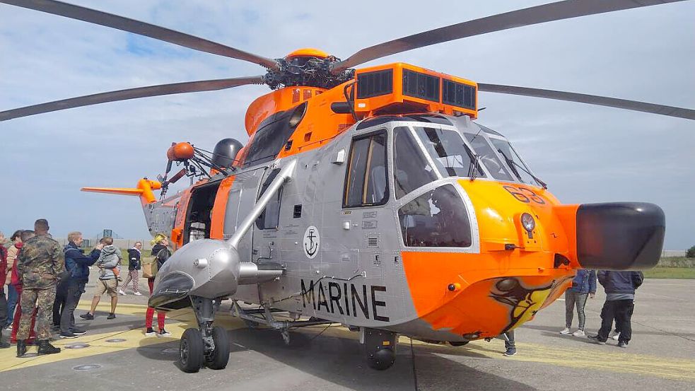 Ein letztes Mal landet der Sea King auf Borkum. Dann geht er in Rente. Foto: Habbo Harms