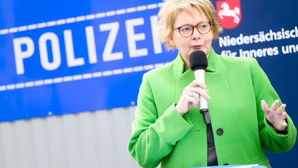 Macht klare Ansagen: Niedersachsens Innenministerin Daniela Behrens (SPD). Foto: Julian Stratenschulte/dpa