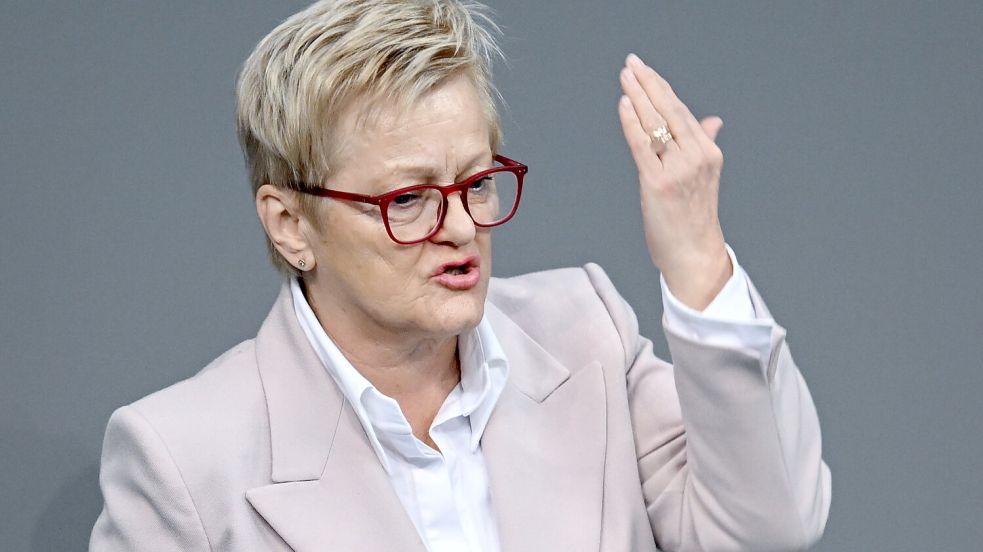 Die grüne Bundestagsabgeordnete Renate Künast sorgt mit einem Post über Mitarbeiter der Deutschen Bahn für öffentliche Erregung. Foto: dpa/Britta Pedersen
