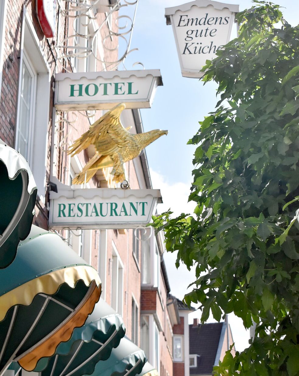 Das Hotel und Restaurant Goldener Adler am Delft ist umgeben von zahlreichen „Airbnb"-Unterkünften, die man auf den ersten Blick gar nicht erkennt.
