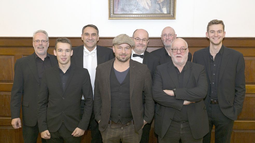 Die Weihnachtsbande freut sich auf die Dezember-Konzerte in Emden. Foto: Bruns