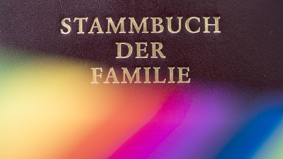 Stolz, Tradition, Identität: Namen lösen viele Emotionen aus. Mitunter kommt es in Familien zum Streit um die Nachnamenswahl. So auch bei uns. Foto: dpa/Lino Mirgeler
