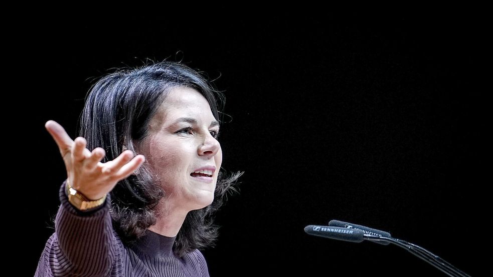 Ihre Uhr ist vielseitig, aber wenig nachhaltig: Außenministerin Annalena Baerbock trägt Casio Foto: dpa