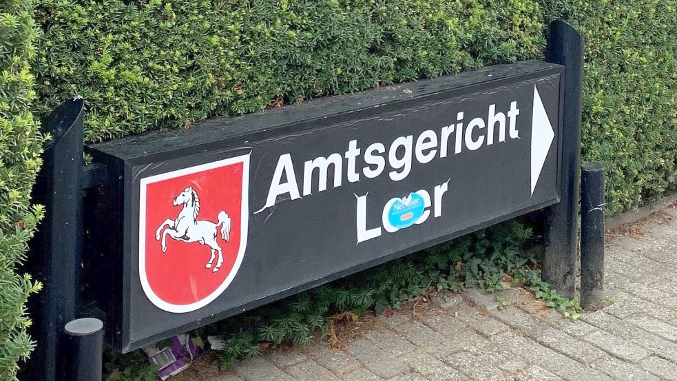 Vor dem Amtsgericht Leer wurde das Verfahren gegen den Autofahrer aus Ostrhauderfehn geführt. Foto: Kruse