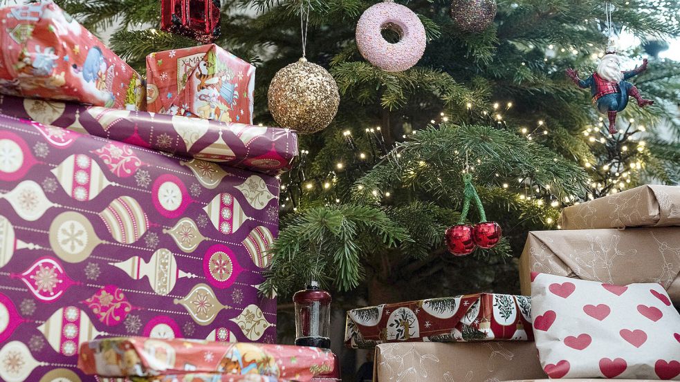 Das Wichtigste bei Geschenken ist nicht der Preis, sondern die persönliche Note. Foto: dpa/Swen Pförtner
