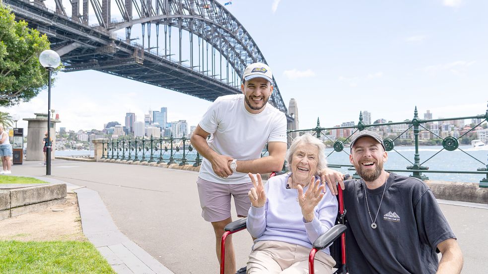 Dorothy Smith mit Ammar Kandil und Staffan Taylor. Foto: Destination NSW