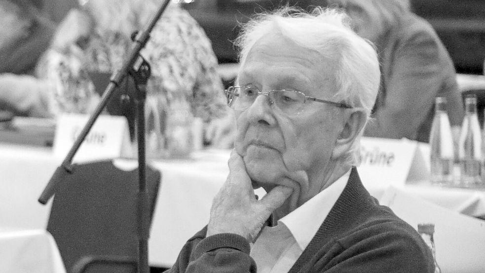 Hochgeschätzter Kommunalpolitiker: Hans-Gerd Meyerholz bei seiner letzten Kreistagssitzung im November 2024. Foto: Romuald Banik