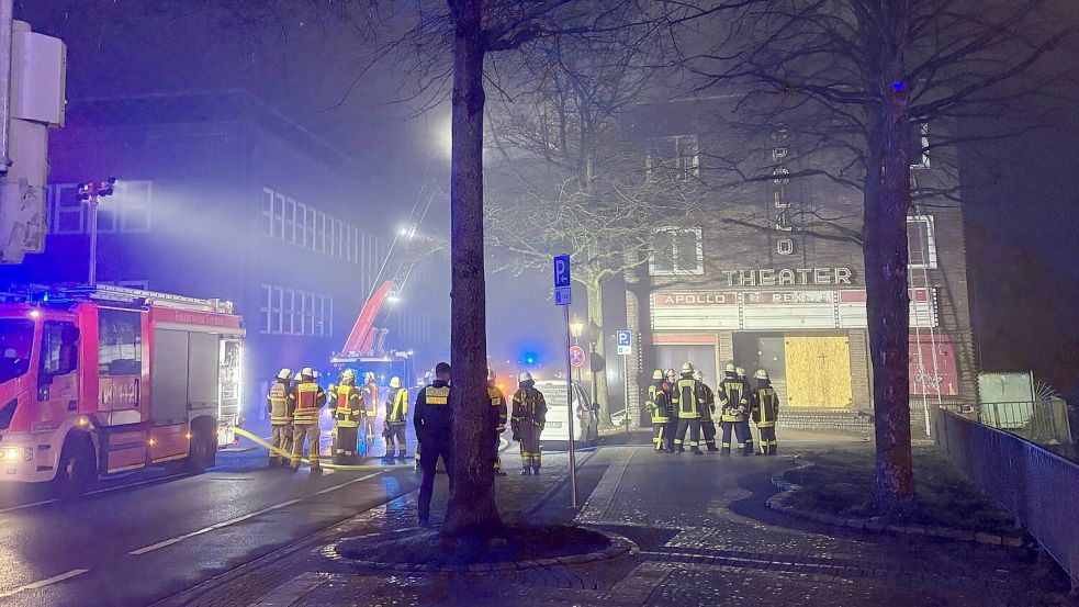 Die Neutorstraße und die Straße Zwischen beiden Bleichen wurden in dem Bereich voll gesperrt. Foto: Hanssen