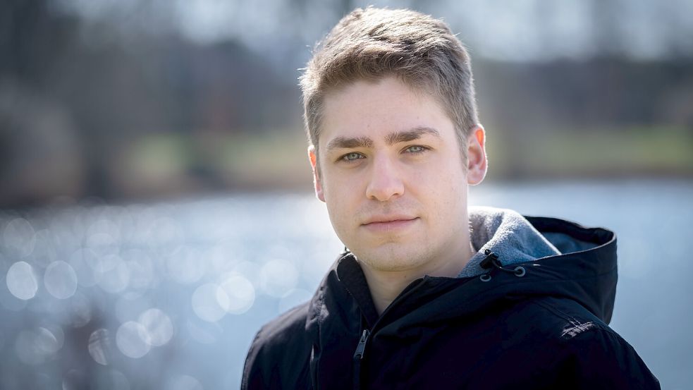 Intensiv-Krankenpfleger Alexander Jorde sieht die Pflege-Situation noch immer nicht ausreichend im Fokus. Foto: dpa/Peter Steffen