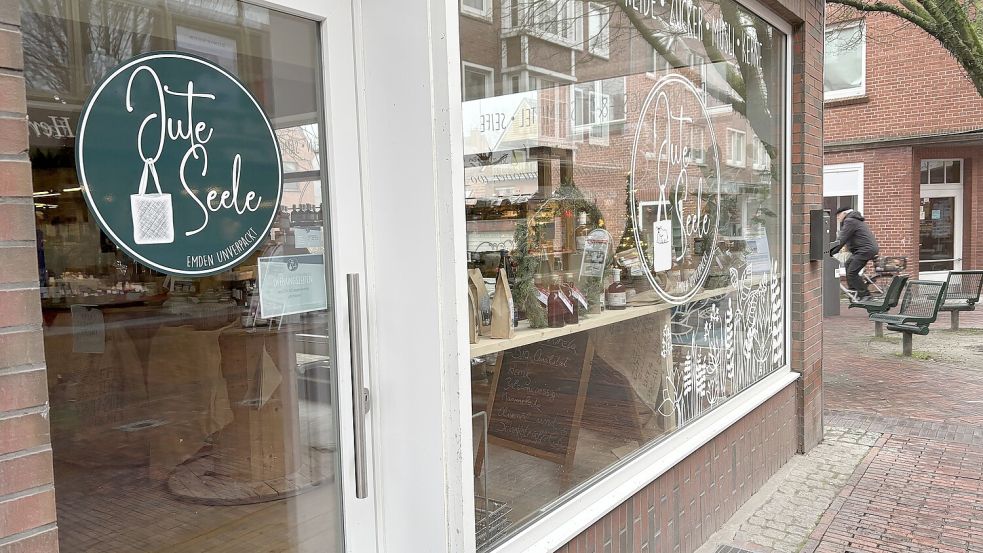 Der mittlerweile einzige Unverpackt-Laden in Ostfriesland, die „Jute Seele“ in Emden, ist wiedereröffnet. Foto: Hanssen