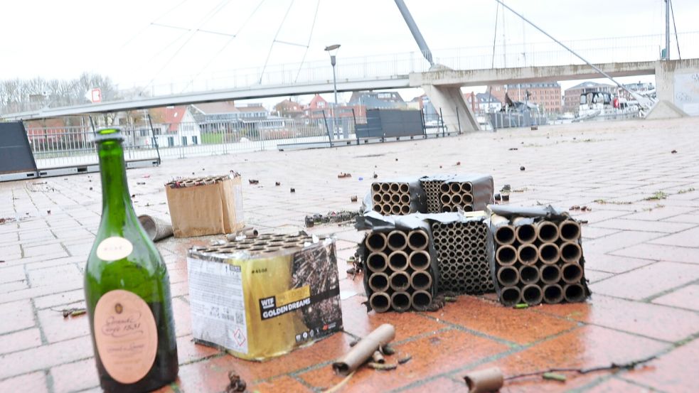 Am 1. Januar waren die Überreste der Silvesternacht noch klar erkennbar. Foto: Wolters