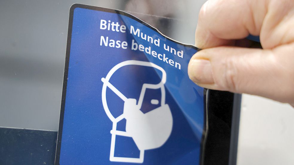 Während der Corona-Pandemie galt unter anderem eine Maskenpflicht. Foto: dpa/Bernd Wüstneck