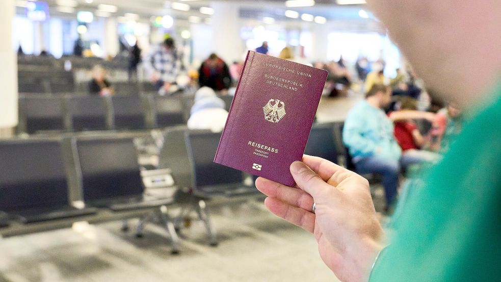 Welchen zweiten Pass haben deutsche Doppelstaatler? Foto: IMAGO/Bihlmayerfotografie