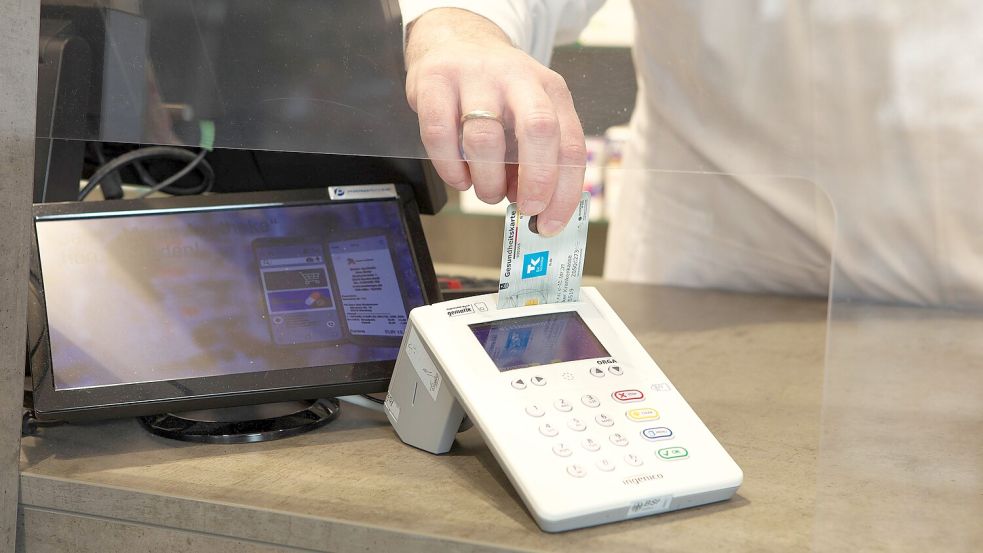 Gravierende Sicherheitsmängel verleiden die Freude auf die elektronische Patientenakte. Doch die Risiken lauern noch an anderer Stelle. Foto: IMAGO/JOKER