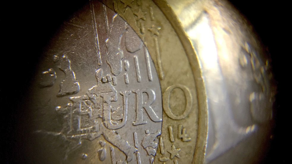 Langlebiger als ein Handy: die 1-Euro-Münze Foto: dpa