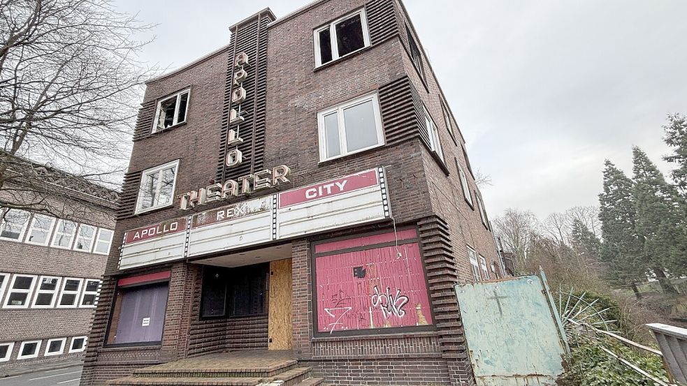 In schlechtem Zustand, seit dem Brand noch mehr: das Apollo-Theater. Foto: Schuurman