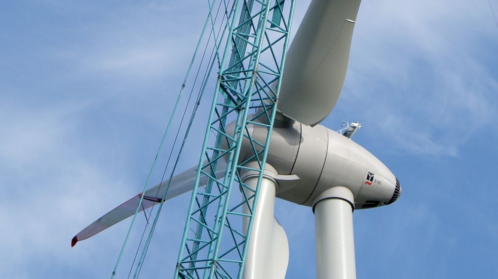 Erfolgsmodell: Bau einer E-82 im Windpark Ihlow im Jahr 2010.Foto: Aiko Recke