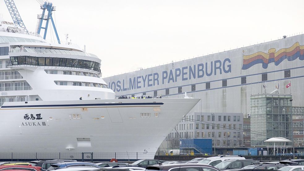 Die Meyer Werft in Papenburg ist zu großen Teilen verstaatlicht worden. Daran mitgewirkt hat Niedersachsens Wirtschaftsminister Olaf Lies, der sich im Interview den Fragen unserer Redaktion stellt. Foto: Lars Schroer