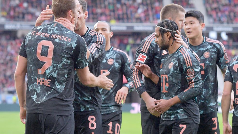 Fussball 1.Bundesliga, SC Freiburg - FC Bayern München Foto: www.imago-images.de