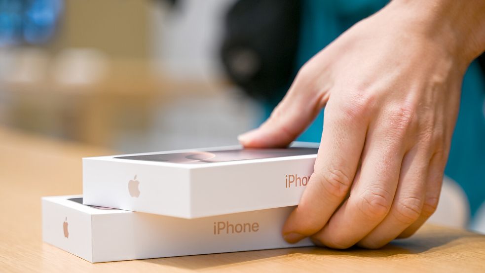 Seit Jahren ist das iPhone von Apple ein echter Verkaufsschlager. Doch welchen Wert haben gebrauchte Geräte noch? Foto: dpa/Elisa Schu