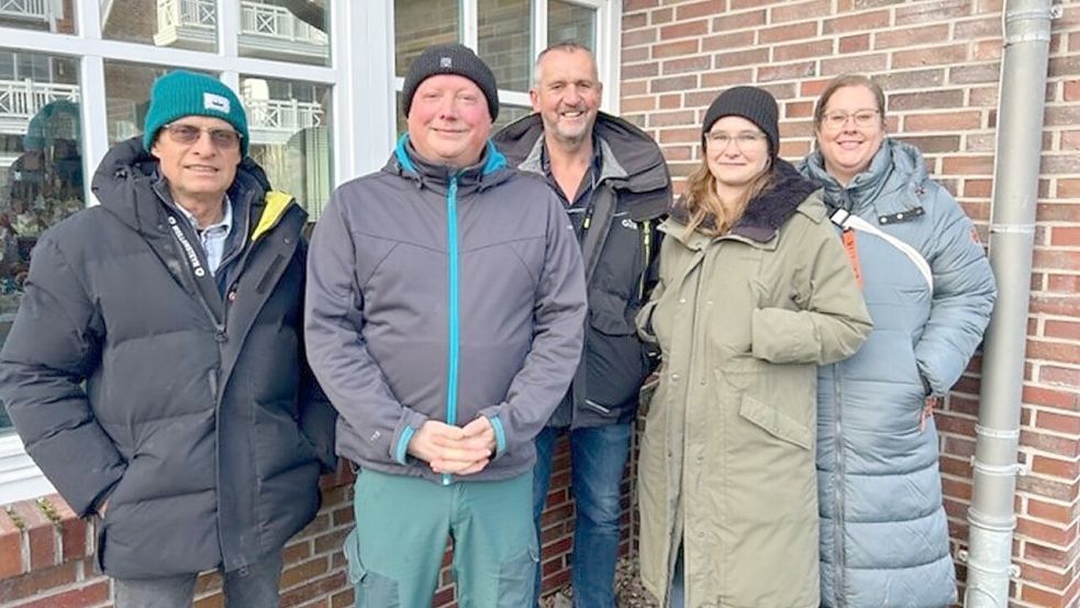 Den Vorstand der Insulaner und Freunde Spiekeroog bilden (von links): Jochen Bellstedt, Claas Warenski, Christian Kiesow, Kea Janssen und Sabrina Czasch. Foto: privat