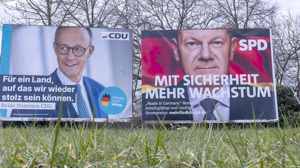 Unions-Kandidat Friedrich Merz will das Asylrecht verschärfen. SPD-Kanzler Olaf Scholz wirft ihm vor, der AfD hinterherzurennen. Foto: IMAGO/Arnulf Hettrich