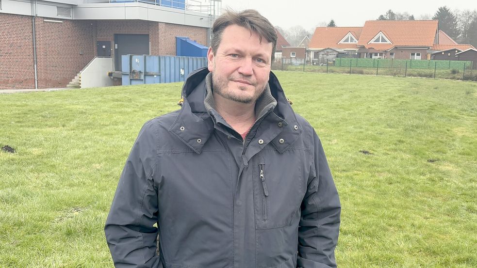 David Schmidt, Geschäftsführer vom Idacenter, steht auf der Fläche hinter dem Lidl-Markt. Hier soll im Sommer 2025 eine podologische Praxis eröffnen. Fotos: Zein