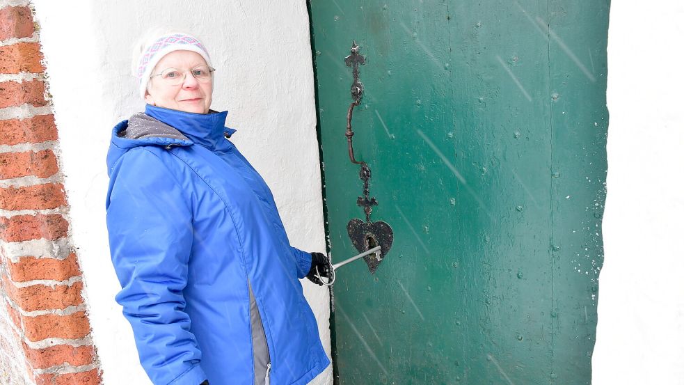 Der Schlüssel ist ebenso rekordverdächtig wie der Kirchturm selbst. Über 15 Zentimeter ist er groß.