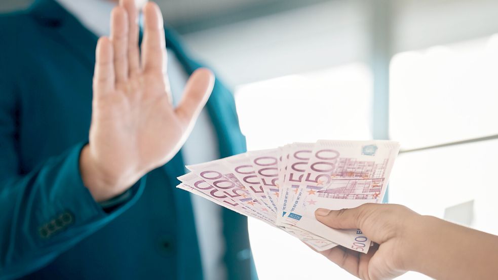 Daten des Bundeskriminalamtes zeigen: So steht es um Korruption bei deutschen Politikern. Foto: IMAGO/www.peopleimages.com