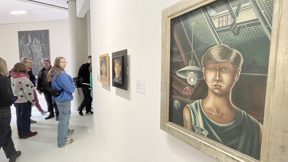 Strenger Blick nach vorn: Grethe Jürgens´ „Selbstbildnis“ von 1927 im Sprengel Museum Hannover. Foto: Stefan Lüddemann