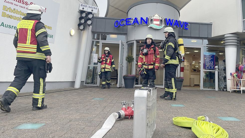 Am Samstagnachmittag wurde die Feuerwehr zu einem Einsatz ins Norddeicher Schwimmbad gerufen. Foto: Feuerwehr Norden