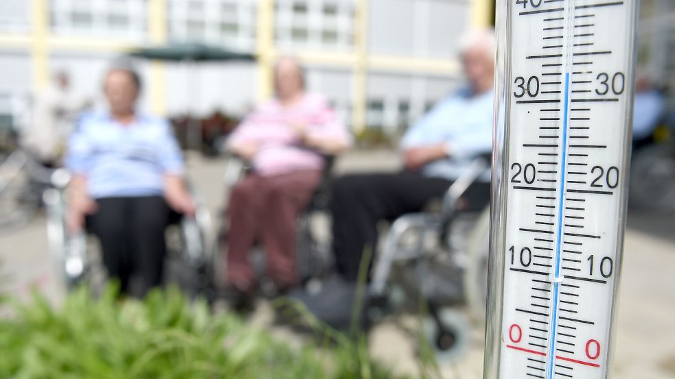 Langanhaltende Hitze ist gerade für die ältere Bevölkerungsgruppe ein gesundheitliches Risiko. Foto: dpa/Felix Kästle