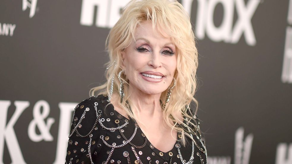 Sie trauert: Mehr als 58 Jahre war Dolly Parton mit ihrem Ehemann Carl Dean verheiratet. (Archivbild) Foto: Richard Shotwell/Invision via AP/dpa
