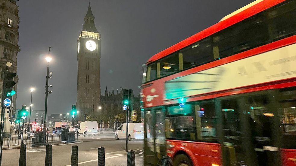 Wer die Wahrzeichen Großbritanniens sehen möchte, muss künftig an eine Formalie mehr denken. Foto: Julia Kilian/dpa