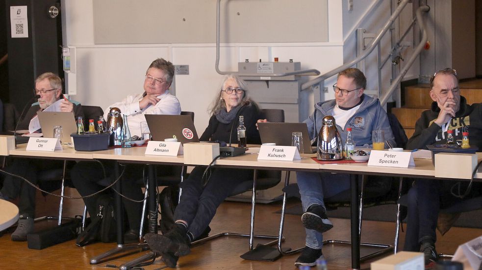 Bislang bestand die Grünen-Ratsfraktion aus Reinhold Mohr (von links), Gunnar Ott, Gila Altmann, Frank Kubusch und Peter Specken. Foto: Romuald Banik