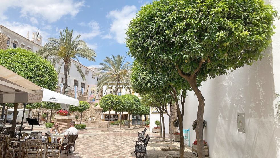 In Marbella treffen sich die Reichen und Schönen - aber auch die Drogenhändler. (Archivfoto) Foto: Federico Gambarini/dpa