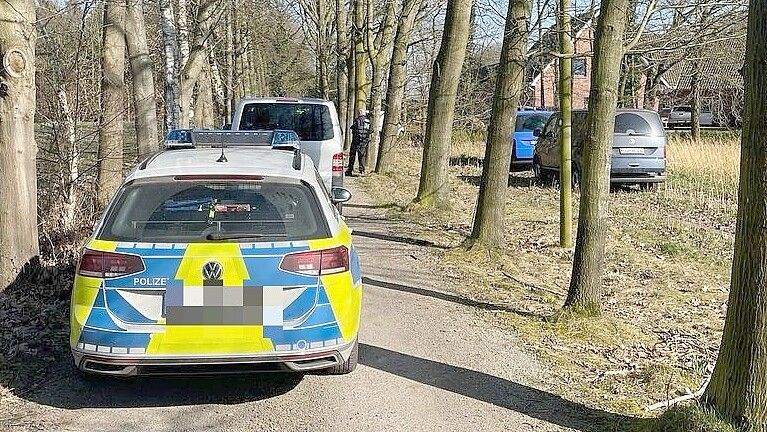 Die Polizei entdeckte die beiden Geflüchteten am Donnerstag in einem Waldgebiet. Foto: M. Niehues