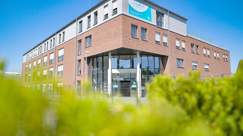 Das Pflegeheim befindet sich an der Großen Roßbergstraße. Es heißt jetzt „An der Molkerei“. Auf dem Foto ist noch das Firmenlogo von Newcare zu sehen. Foto: Ortgies/Archiv
