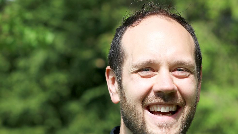 Eigentlich arbeitet Raphael Stekl als Notfallsanitäter. Zusätzlich ist er aber auch als Mediator aktiv. Foto: Privat