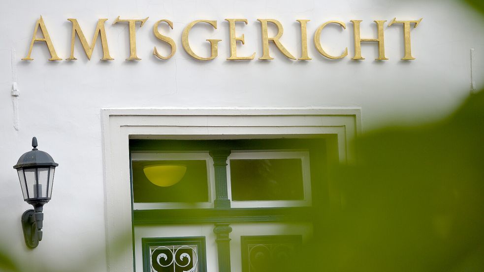 Vor dem Amtsgericht Aurich geht es um Straßenverkehrsgefährdung. Foto: Archiv/Ortgies