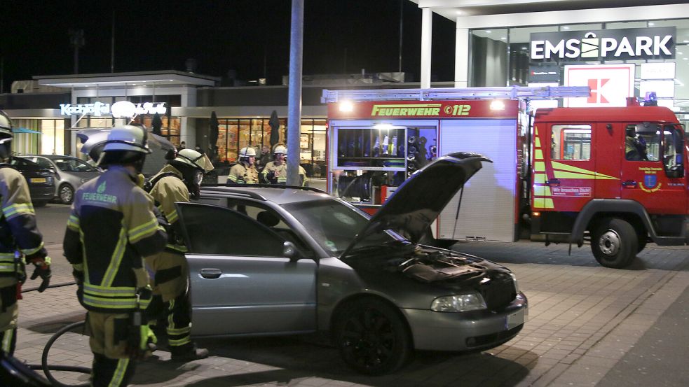 Der Wagen stand in der Nähe des Haupteingangs des Ems-Parks. Foto: Loger